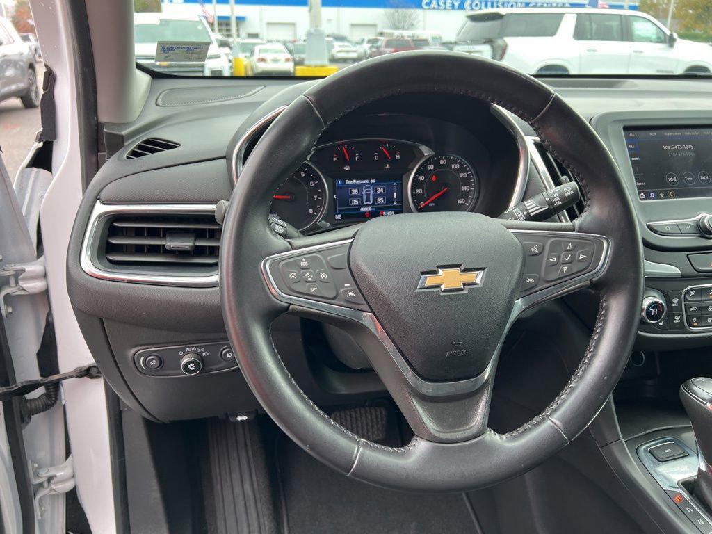 used 2021 Chevrolet Equinox car, priced at $18,900