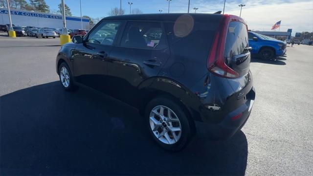 used 2022 Kia Soul car, priced at $15,287