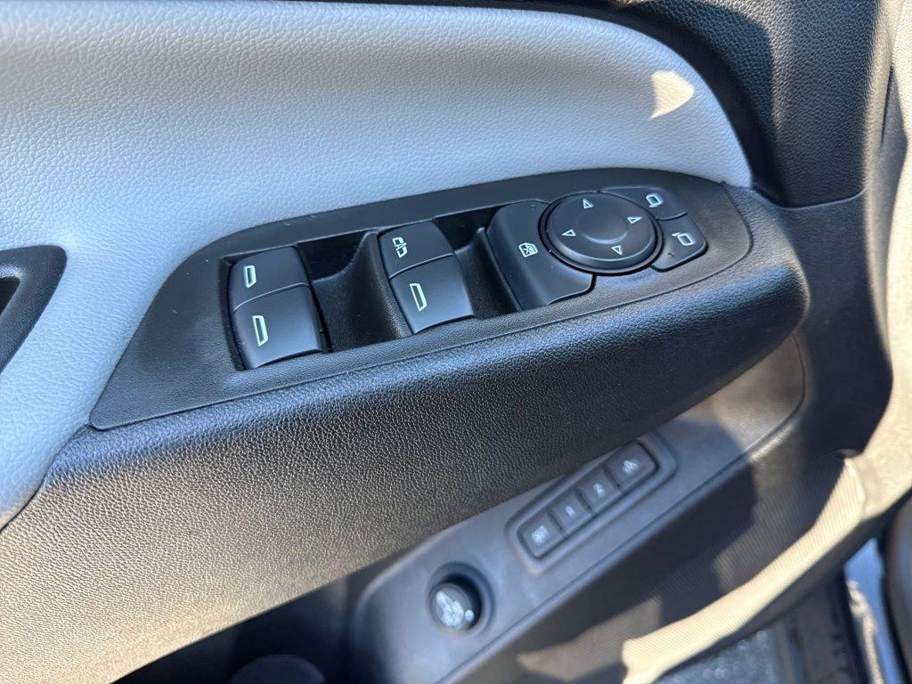 used 2021 Chevrolet Equinox car, priced at $20,900