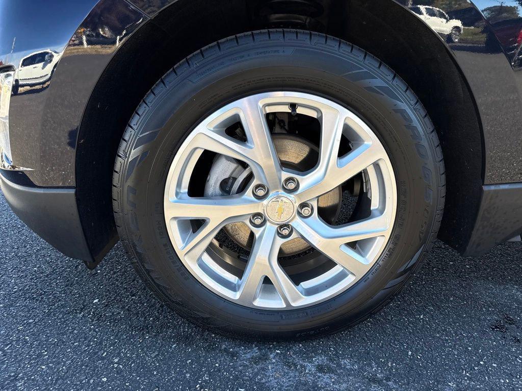 used 2021 Chevrolet Equinox car, priced at $20,900