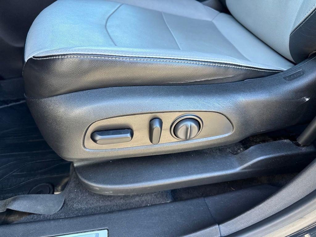 used 2021 Chevrolet Equinox car, priced at $20,900