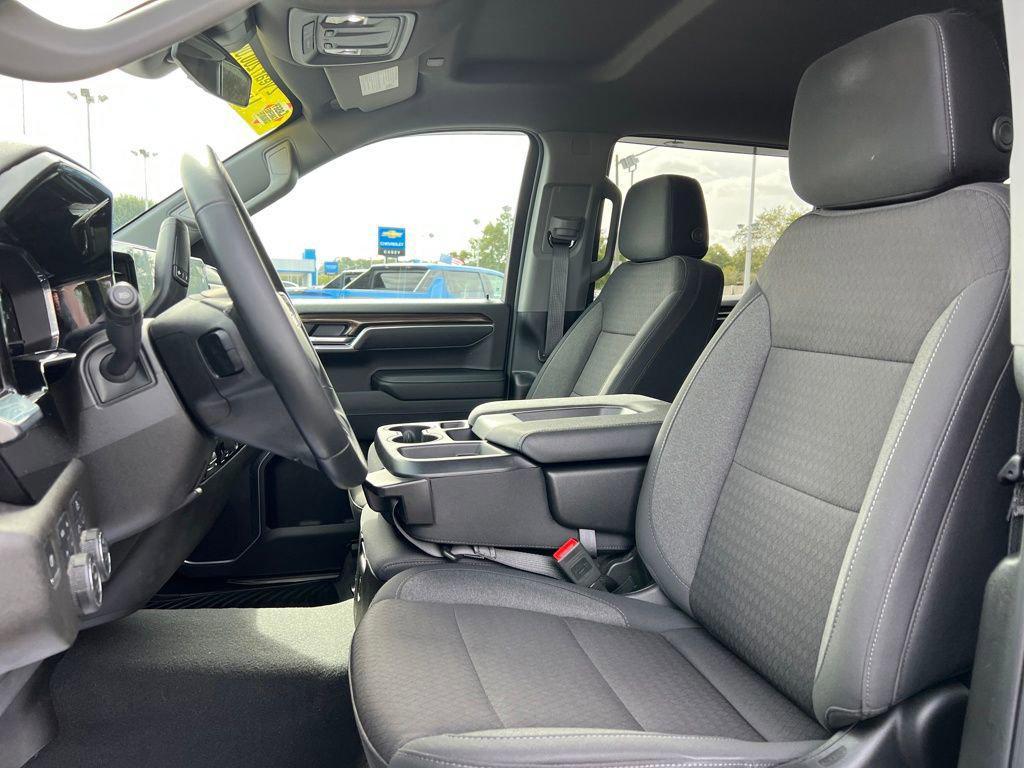 used 2025 Chevrolet Silverado 1500 car, priced at $52,723