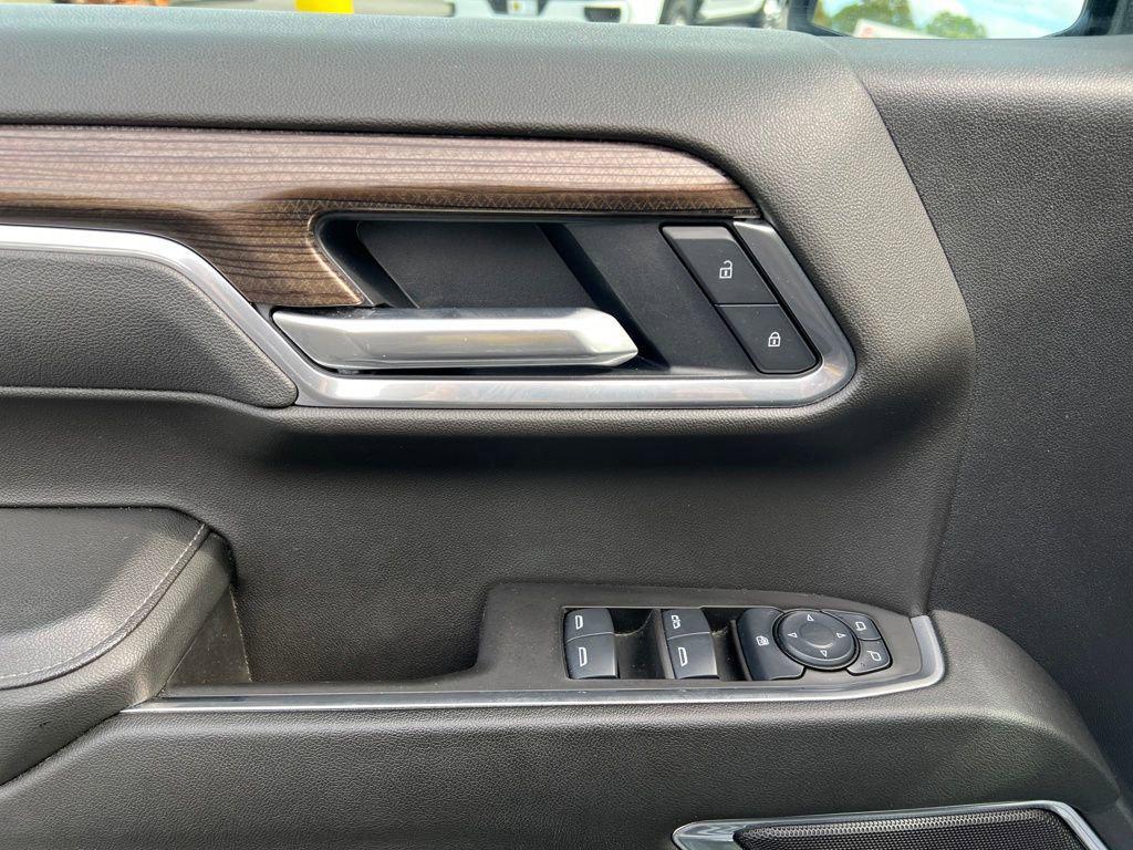 used 2025 Chevrolet Silverado 1500 car, priced at $52,723