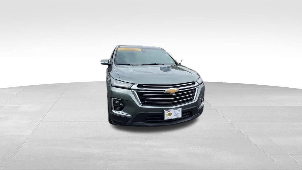 used 2023 Chevrolet Traverse car, priced at $29,382