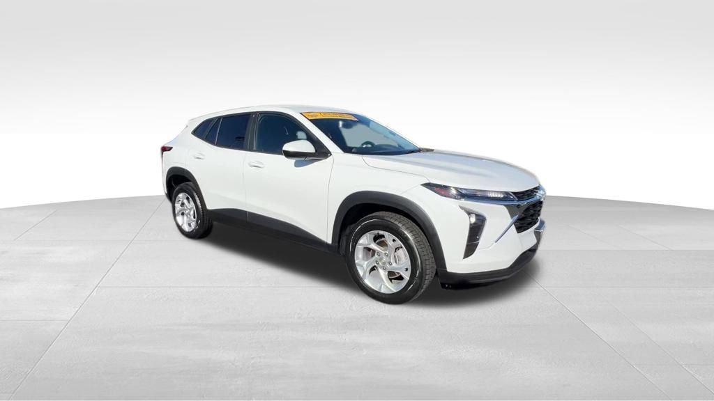 used 2024 Chevrolet Trax car, priced at $21,000