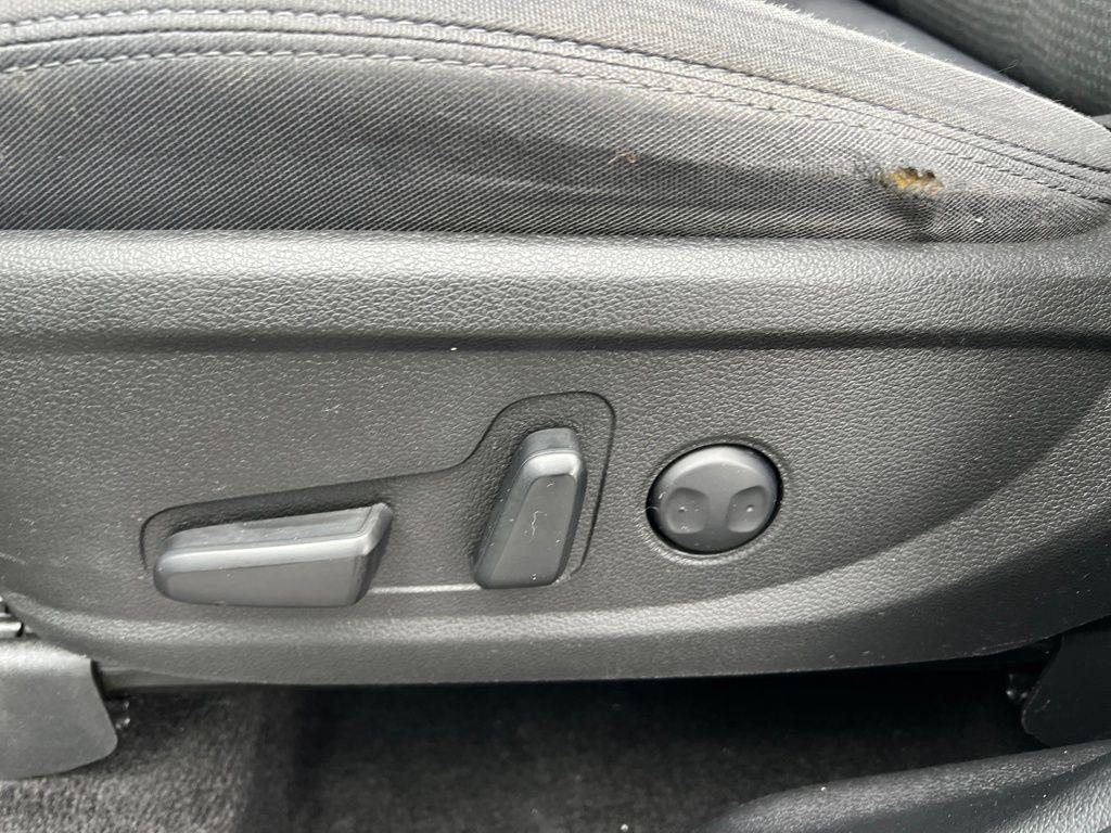 used 2022 Hyundai Santa Fe car, priced at $22,100