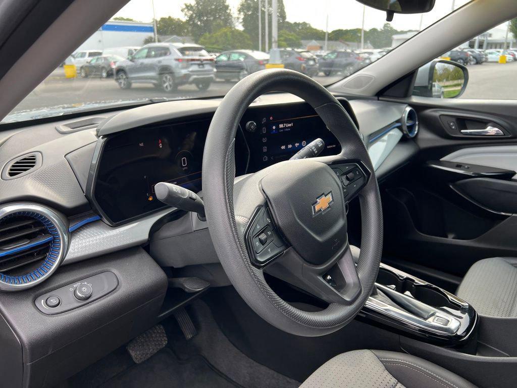 used 2024 Chevrolet Trax car