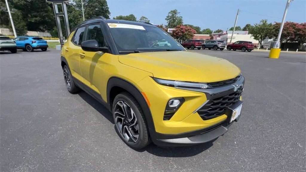 new 2025 Chevrolet TrailBlazer car, priced at $33,470