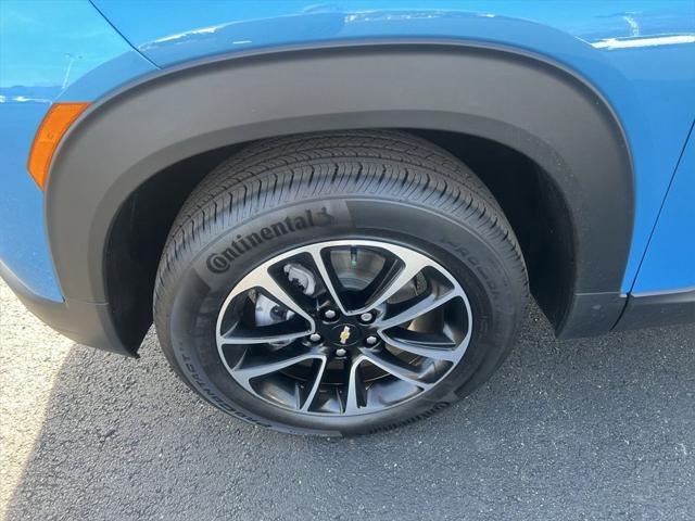 new 2025 Chevrolet TrailBlazer car, priced at $28,120