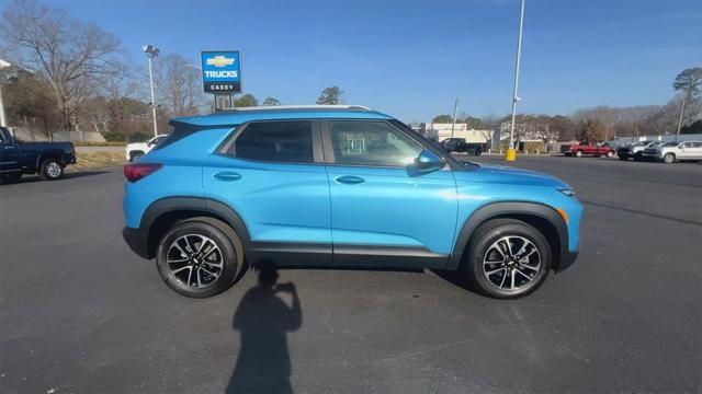 new 2025 Chevrolet TrailBlazer car, priced at $28,120