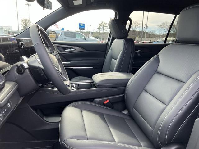 new 2025 Chevrolet Traverse car, priced at $47,430