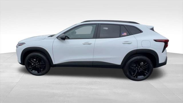new 2025 Chevrolet Trax car, priced at $25,090