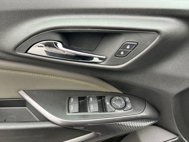 new 2025 Chevrolet Trax car, priced at $25,090