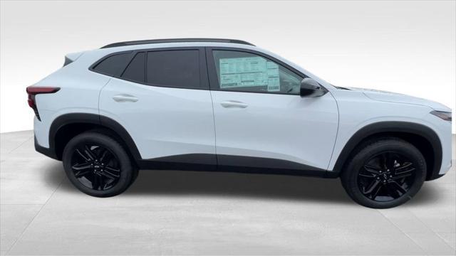 new 2025 Chevrolet Trax car, priced at $25,090