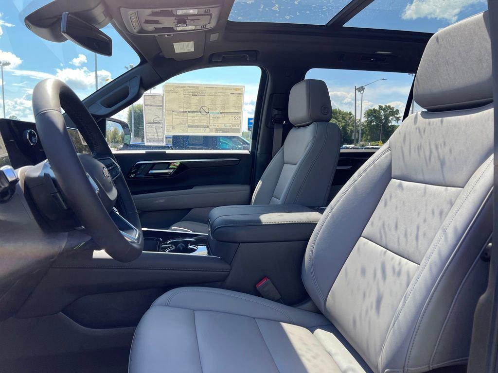 new 2025 Chevrolet Suburban car, priced at $74,014