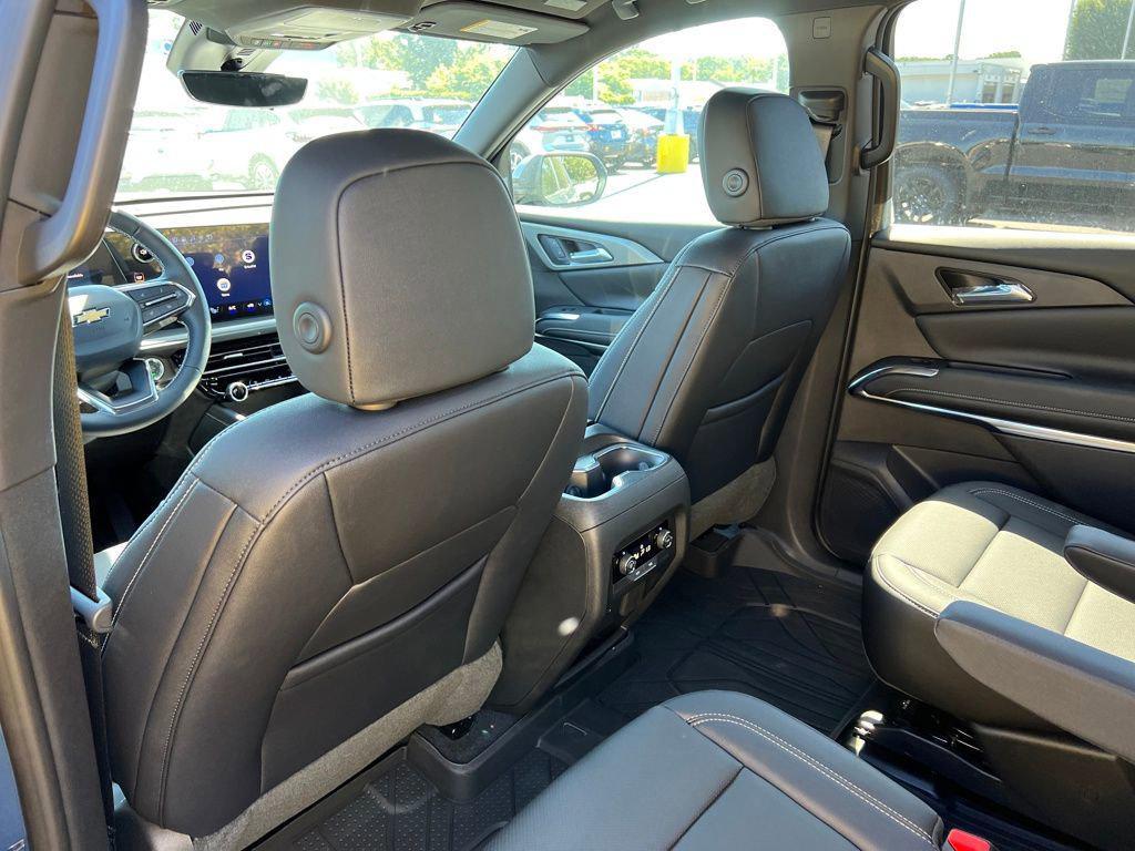 new 2026 Chevrolet Traverse car, priced at $45,219