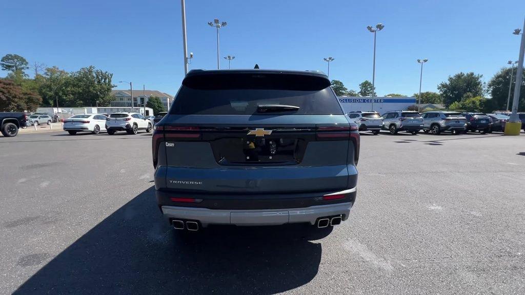 new 2026 Chevrolet Traverse car, priced at $45,219