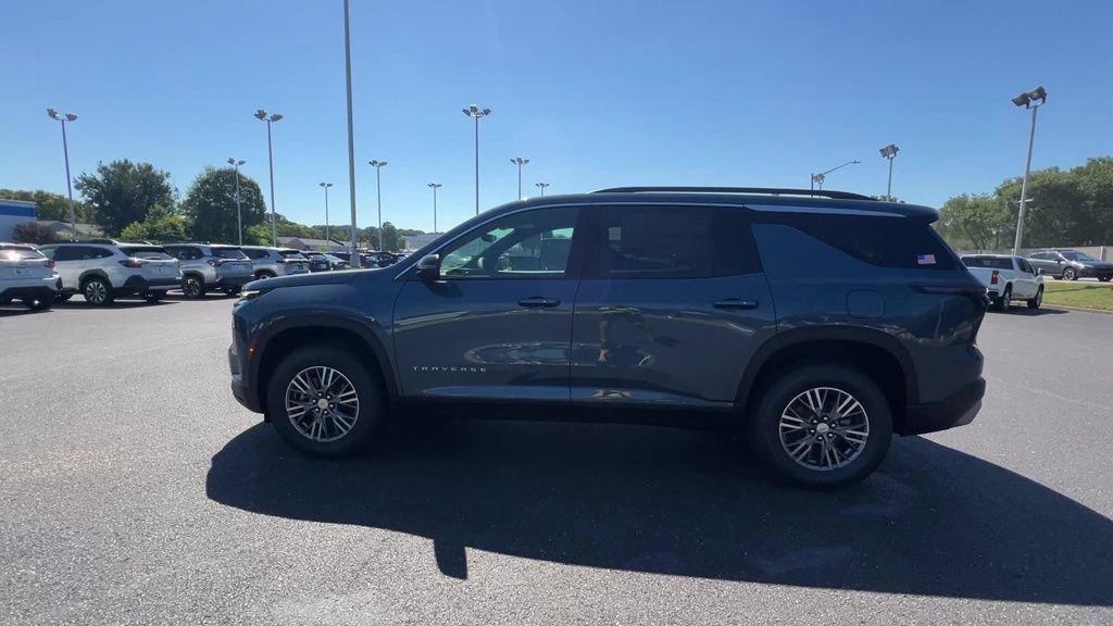 new 2026 Chevrolet Traverse car, priced at $45,219