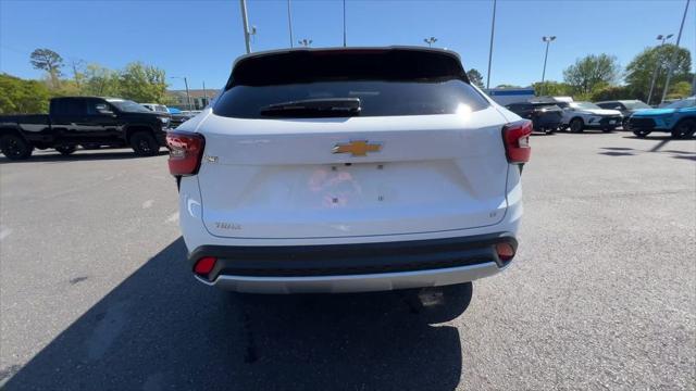 new 2025 Chevrolet Trax car, priced at $23,885