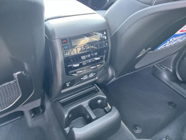 used 2024 Jeep Grand Cherokee L car, priced at $40,036