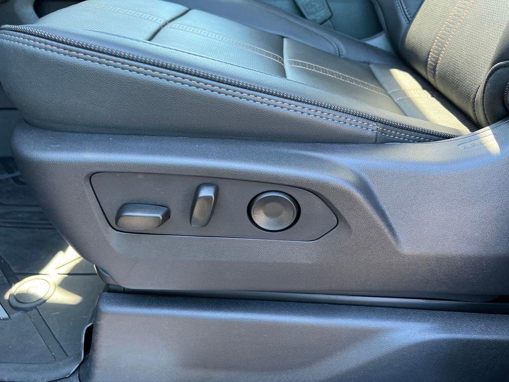 new 2025 Chevrolet Silverado 3500 car, priced at $89,685