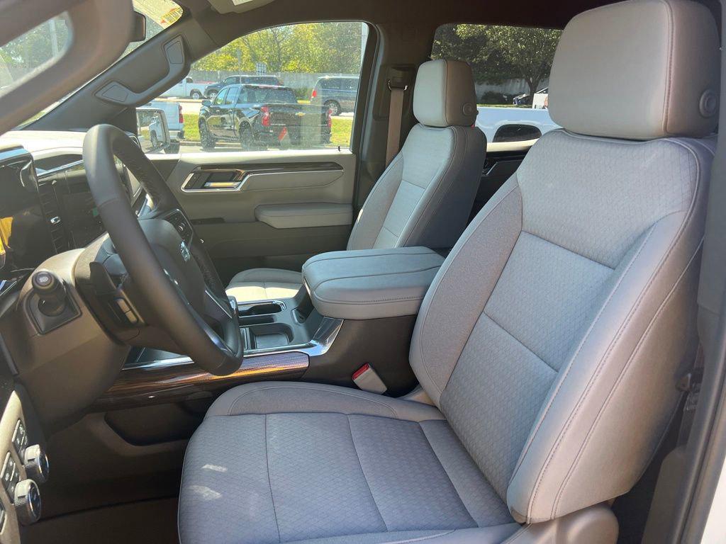 new 2025 Chevrolet Silverado 1500 car, priced at $57,824