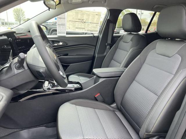 new 2025 Chevrolet Trax car, priced at $25,385