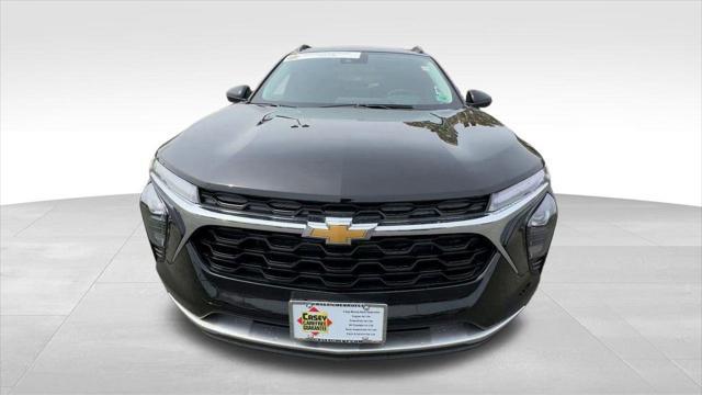 new 2025 Chevrolet Trax car, priced at $25,385