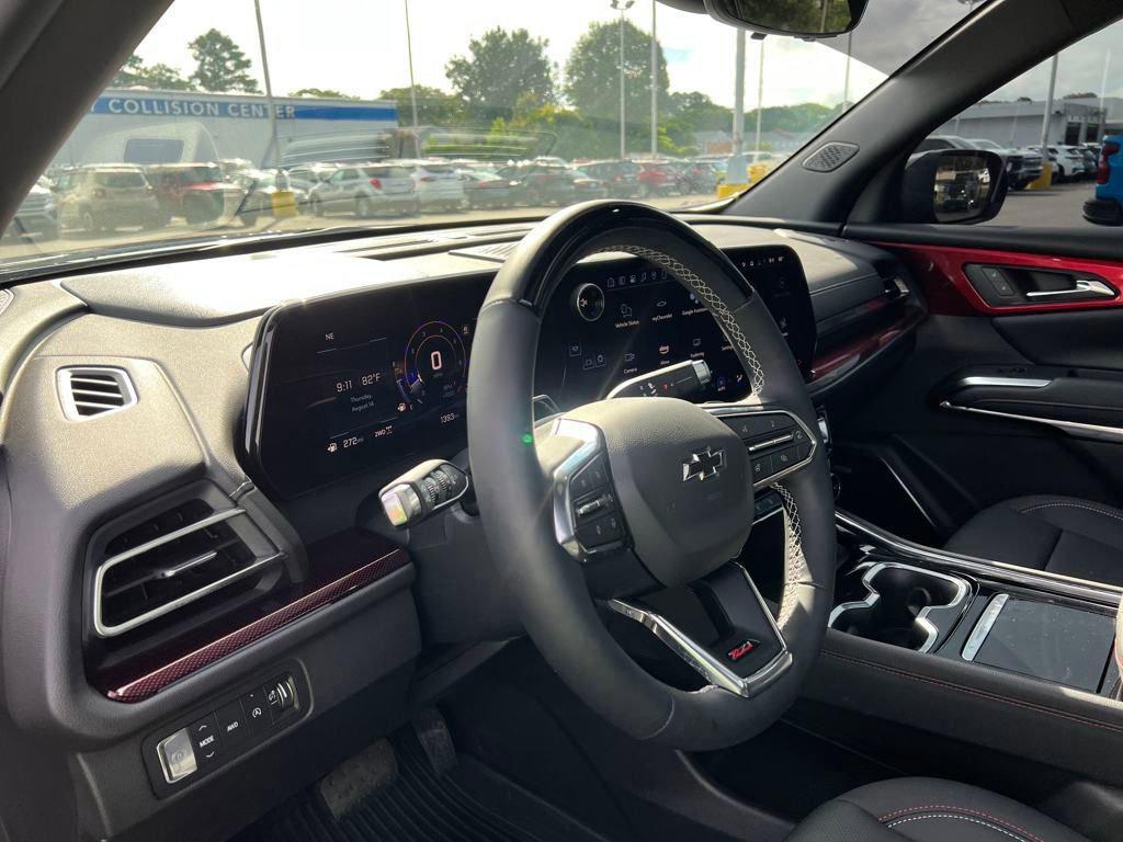 new 2025 Chevrolet Traverse car, priced at $56,004
