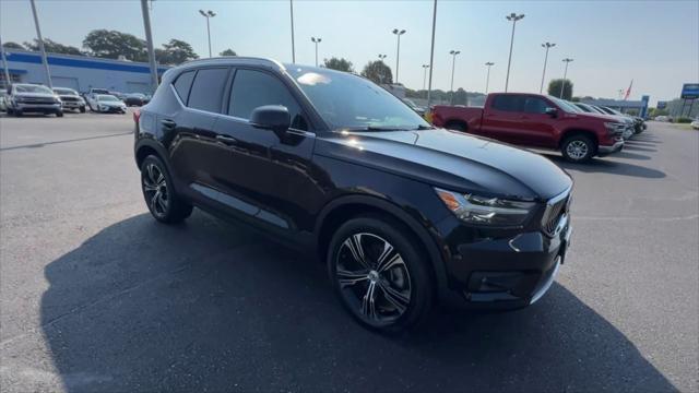 used 2022 Volvo XC40 car, priced at $31,300