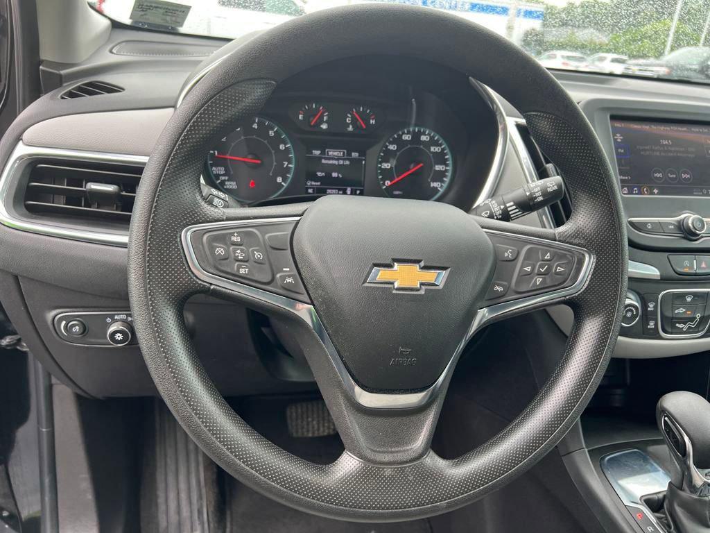 used 2024 Chevrolet Equinox car, priced at $21,954