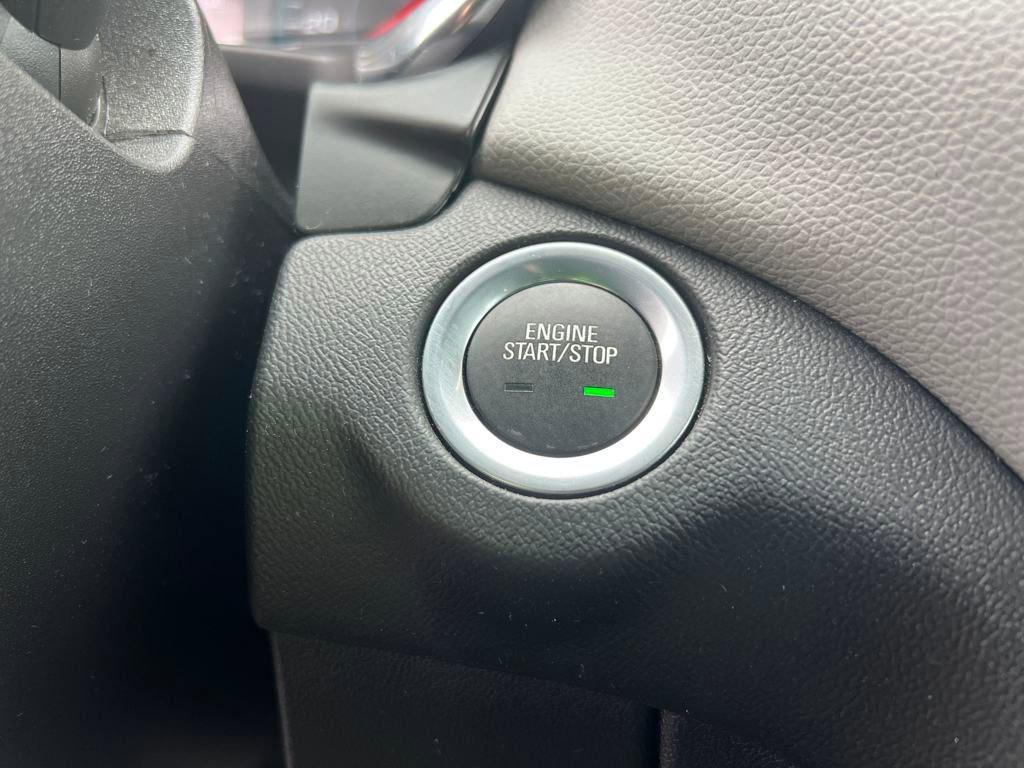 used 2024 Chevrolet Equinox car, priced at $21,954