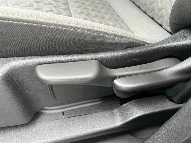used 2024 Chevrolet Equinox car, priced at $22,868