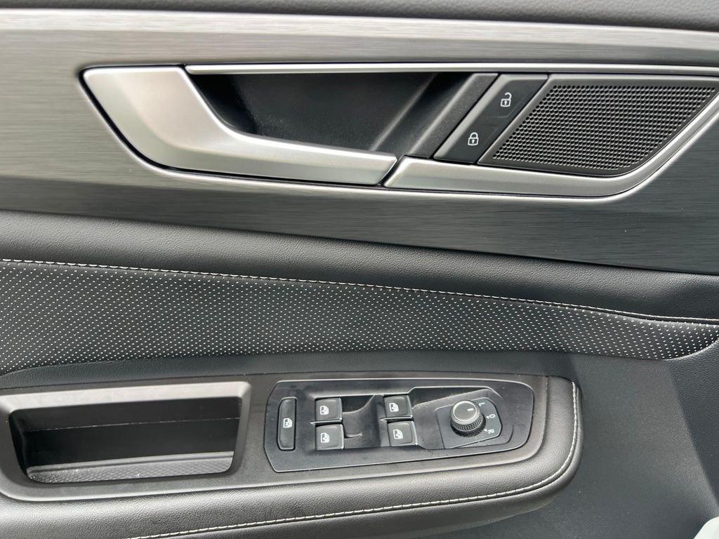 used 2024 Volkswagen Atlas Cross Sport car, priced at $30,995