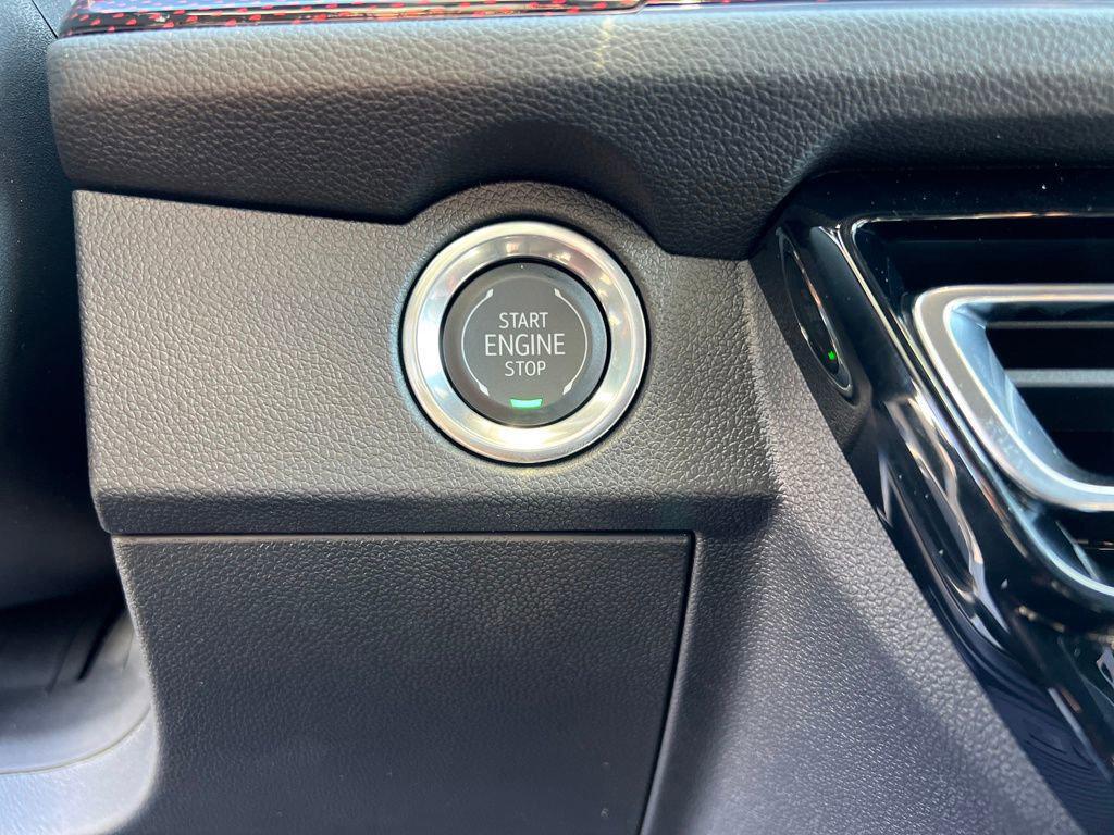 new 2026 Chevrolet Traverse car, priced at $57,594