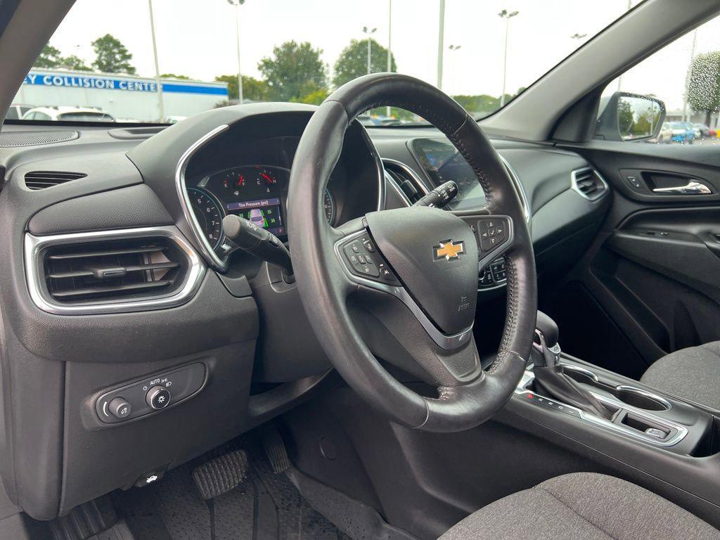 used 2022 Chevrolet Equinox car, priced at $22,054