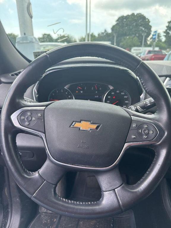 used 2022 Chevrolet Traverse car, priced at $31,601