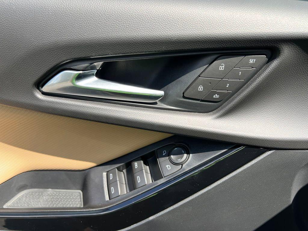 new 2026 Chevrolet Equinox car, priced at $38,290