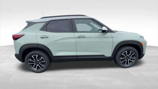 new 2025 Chevrolet TrailBlazer car, priced at $29,484