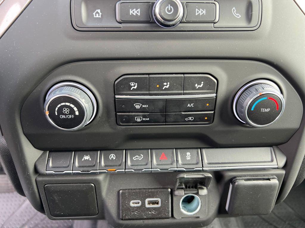 used 2025 Chevrolet Silverado 1500 car, priced at $45,184