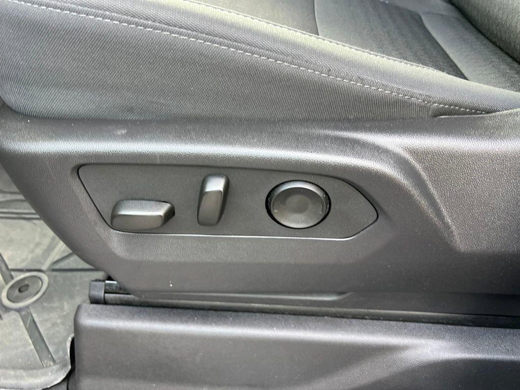 used 2025 Chevrolet Silverado 1500 car, priced at $45,184