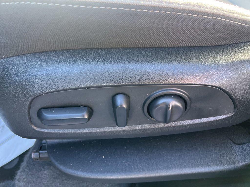 used 2020 Chevrolet Equinox car, priced at $16,995