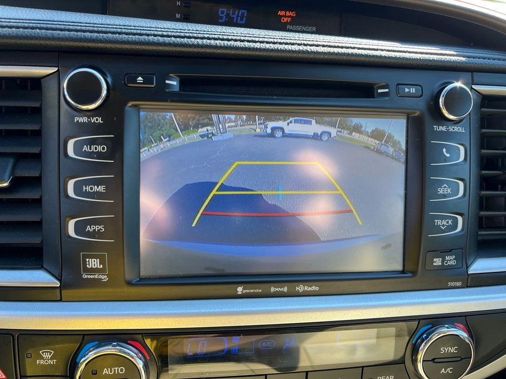 used 2016 Toyota Highlander Hybrid car, priced at $20,709