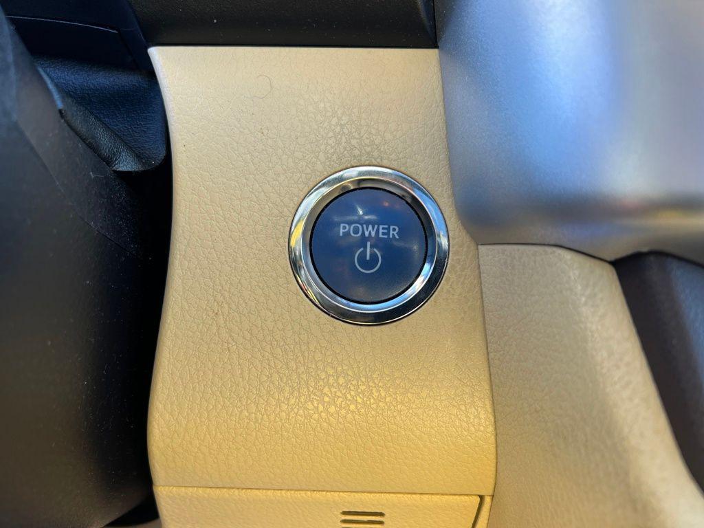 used 2016 Toyota Highlander Hybrid car, priced at $20,709