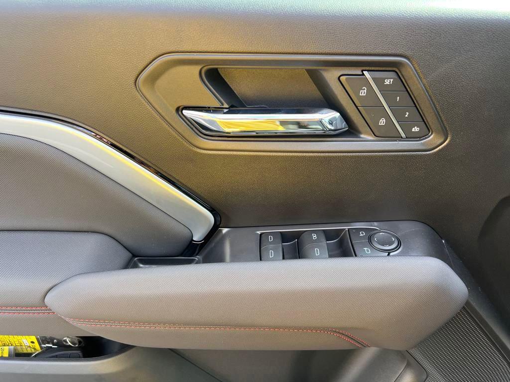 new 2025 Chevrolet Colorado car, priced at $47,089