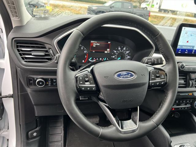 used 2022 Ford Escape car, priced at $24,316