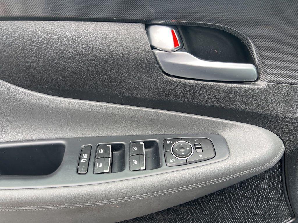 used 2022 Hyundai Santa Fe car, priced at $24,300