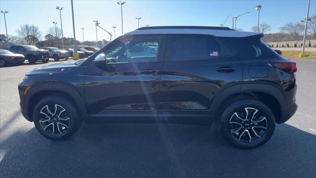 new 2025 Chevrolet TrailBlazer car, priced at $30,685