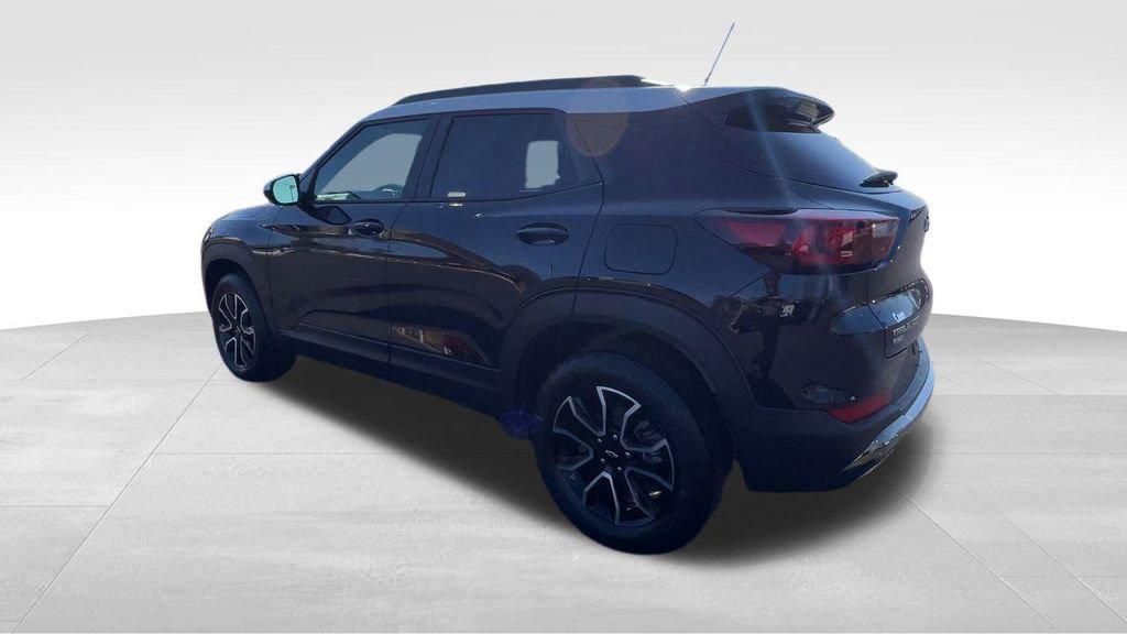 new 2025 Chevrolet TrailBlazer car, priced at $30,185