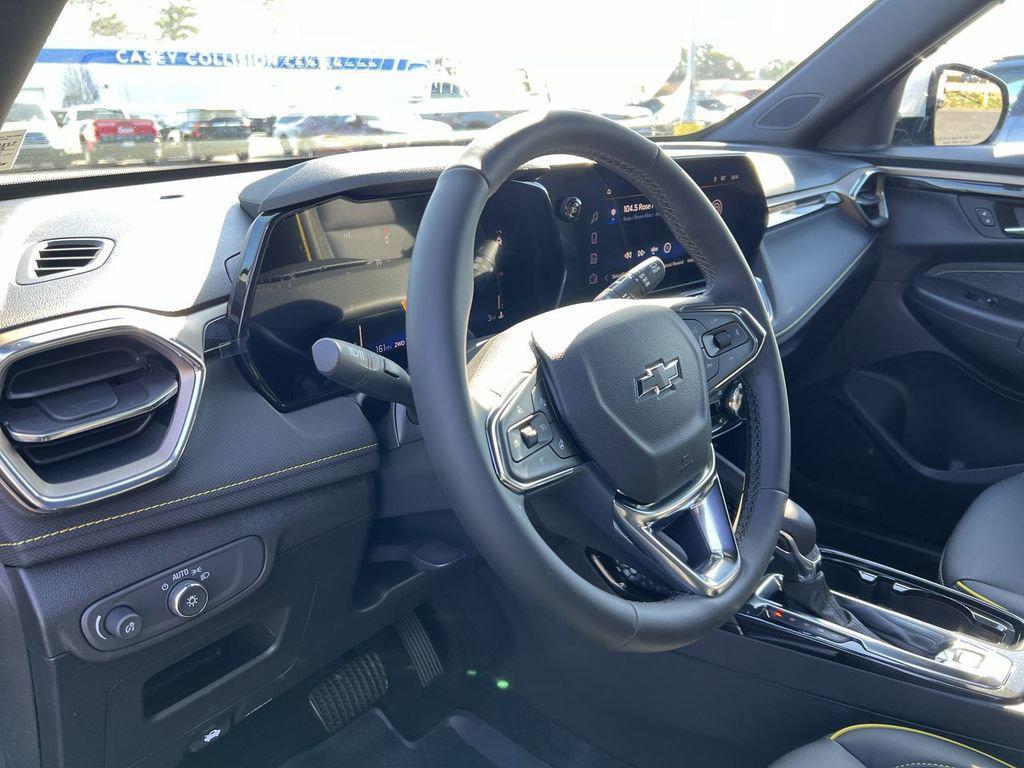 new 2025 Chevrolet TrailBlazer car, priced at $30,185